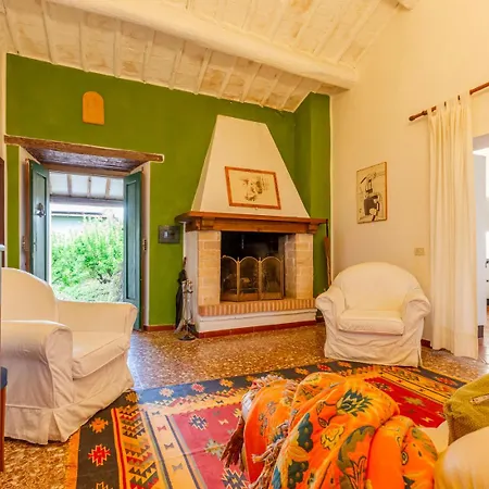 Podere Del Monte Hotel apartamentowy 4*