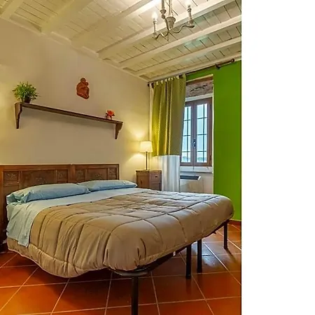 Podere Del Monte 4*