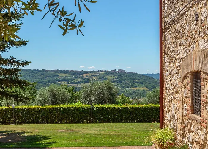 アパートホテル Podere Del Monte 4*